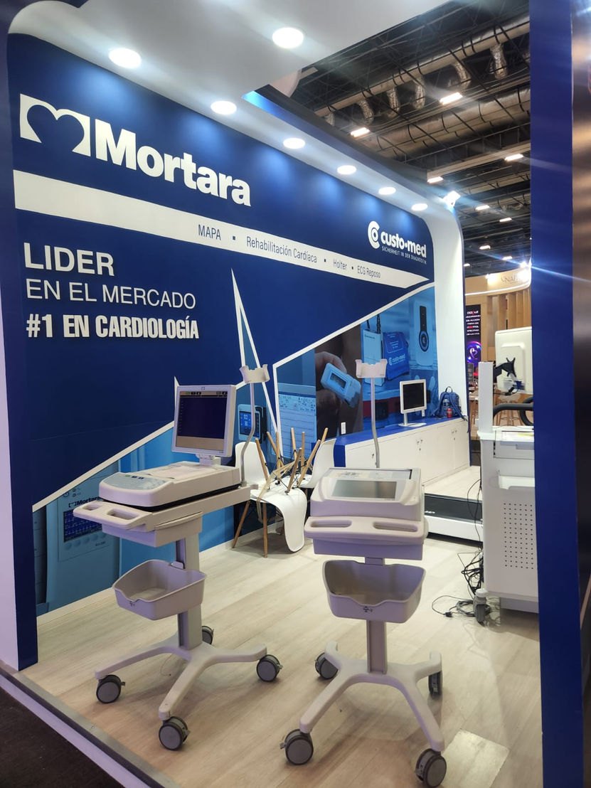 Stand de ETECME México en un congreso de cardiología